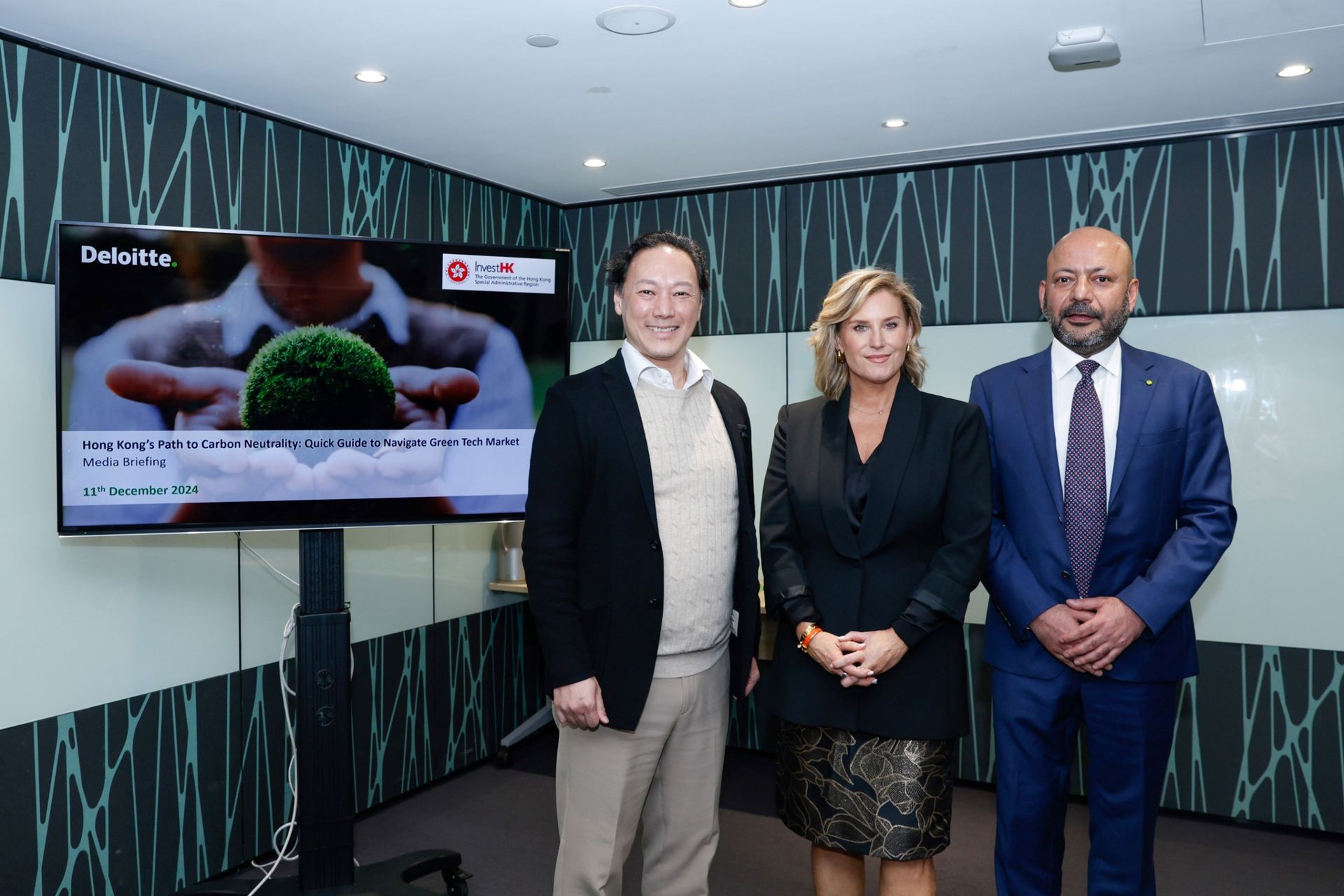 (From left) the Global Head of Financial Services, FinTech & Sustainability at InvestHK, Mr King Leung; Deloitte Global GreenSpace Tech Leader Ms Andrea Culligan and Deloitte China Hong Kong Sustainability & Climate Leader Mr Mohit Grover at the press briefing.